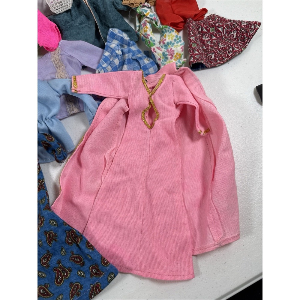 Vintage 60&70&80 Barbie Golden Dream Fashion Doll Case w/ Clone Doll Clothing - Picture 5 of 12